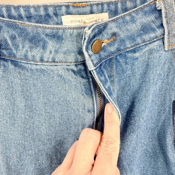 Honey Punch Embroidered Floral Bird Jeans Size M Boho Indie Whimsical Festival - Picture 7 of 11